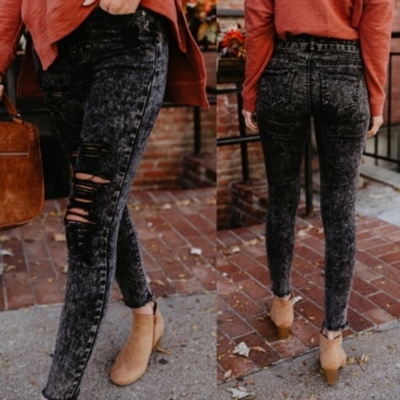 ⭐VICI Revolver Distressed Ankle Skinny - Picture 3 of 5